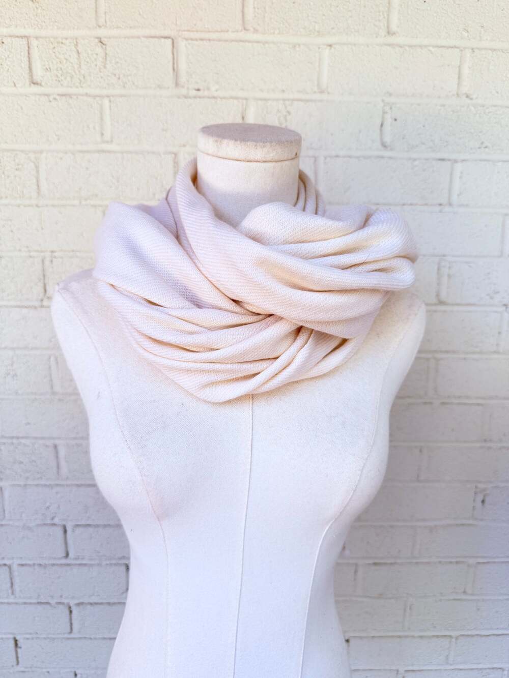 Peach Couture Cream 100% Cashmere Scarf Wrap Shawl Made in Nepal Fringe